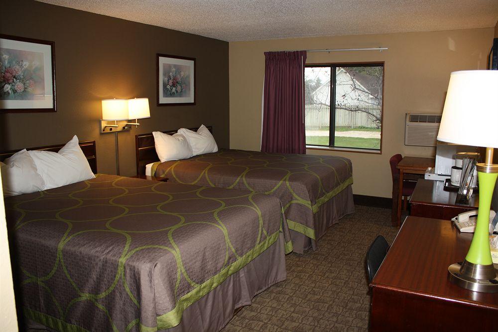Motel Super 8 By Wyndham Carroll Exteriér fotografie